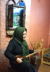 پروین فرهادی